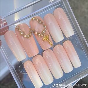 Luxury Press On Nails  Peach and Cream Press-On Nails